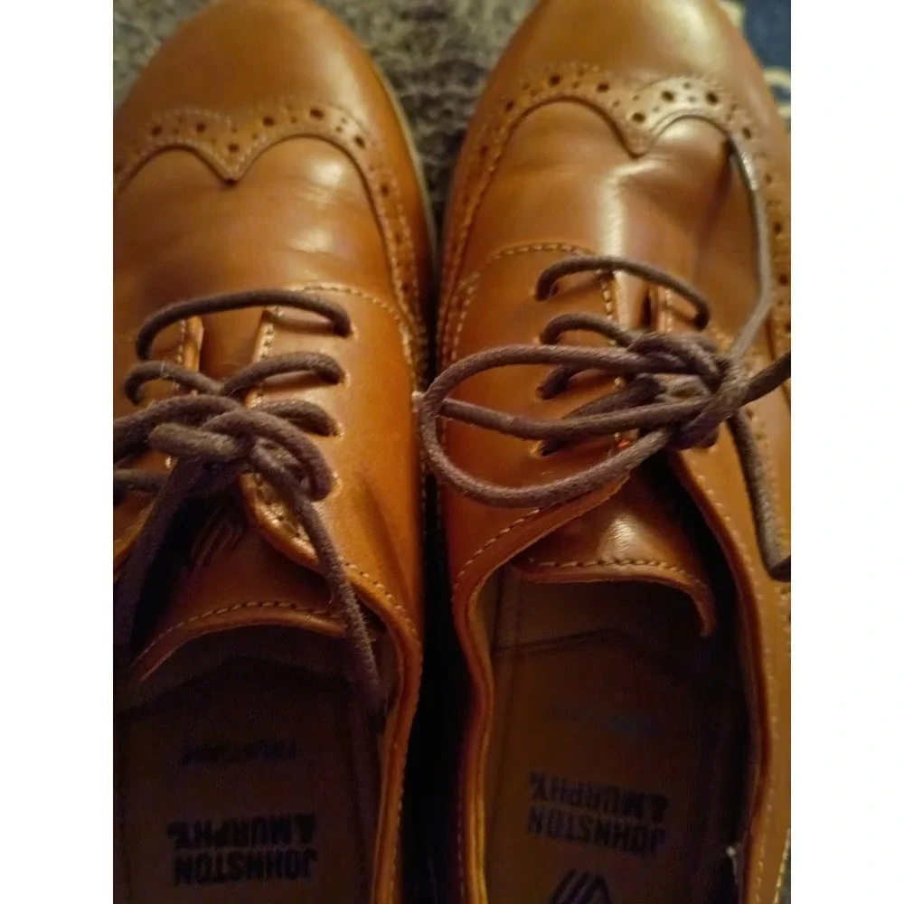Good Used Condition Boys  Johnson And Murphy Size 2M Oxford Shoes